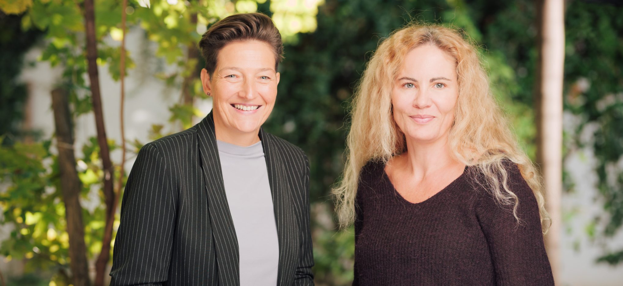 Portrait der Geschäftsführung der SHW Elisabeth Odelga rechts und Sonja Grabenhofer links